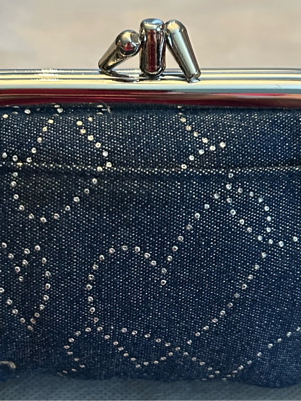 Dooney & Bourke Hearts & Stars Hobo Shoulder Bag Made in Italy Dark Blue & Cream - Picture 15 of 16